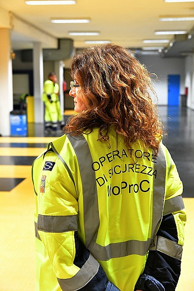 Foto 24 di 36