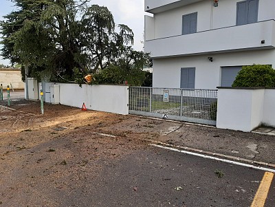 Foto 13 di 38