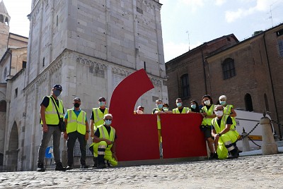 Foto 15 di 27