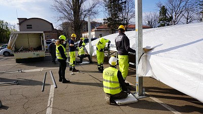 Foto 23 di 35