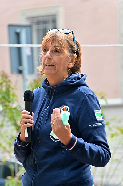 Foto 16 di 81