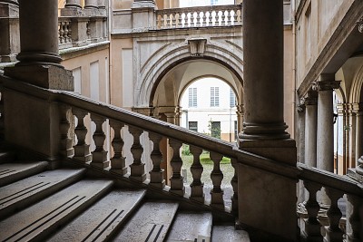 Foto 10 di 38