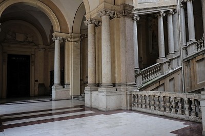 Foto 15 di 38