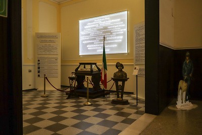 Foto 17 di 38