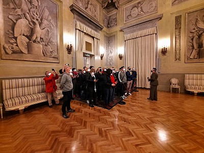 Foto 22 di 38