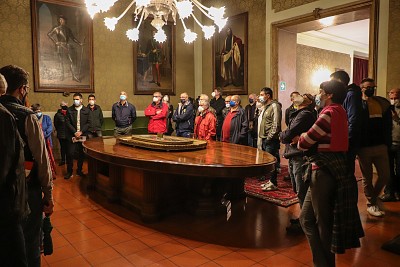 Foto 27 di 38