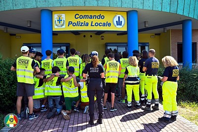 Foto 28 di 87