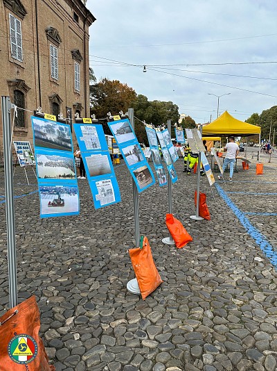 Foto 9 di 38