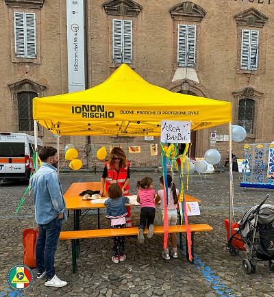 Foto 10 di 38