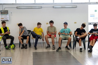 Foto 10 di 42