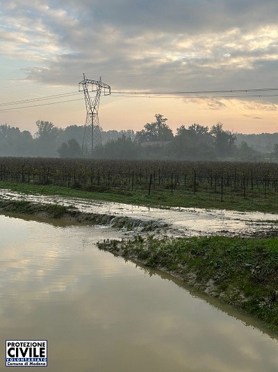 Foto 19 di 59