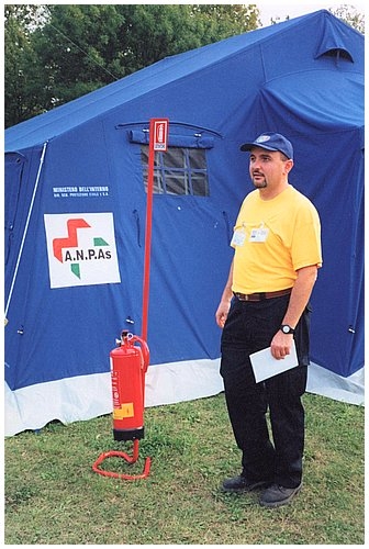 Foto 15 di 24
